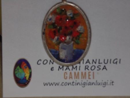 fiori con vaso bianco